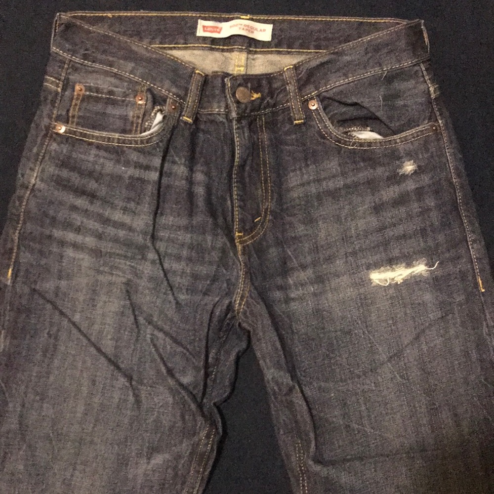 Levis